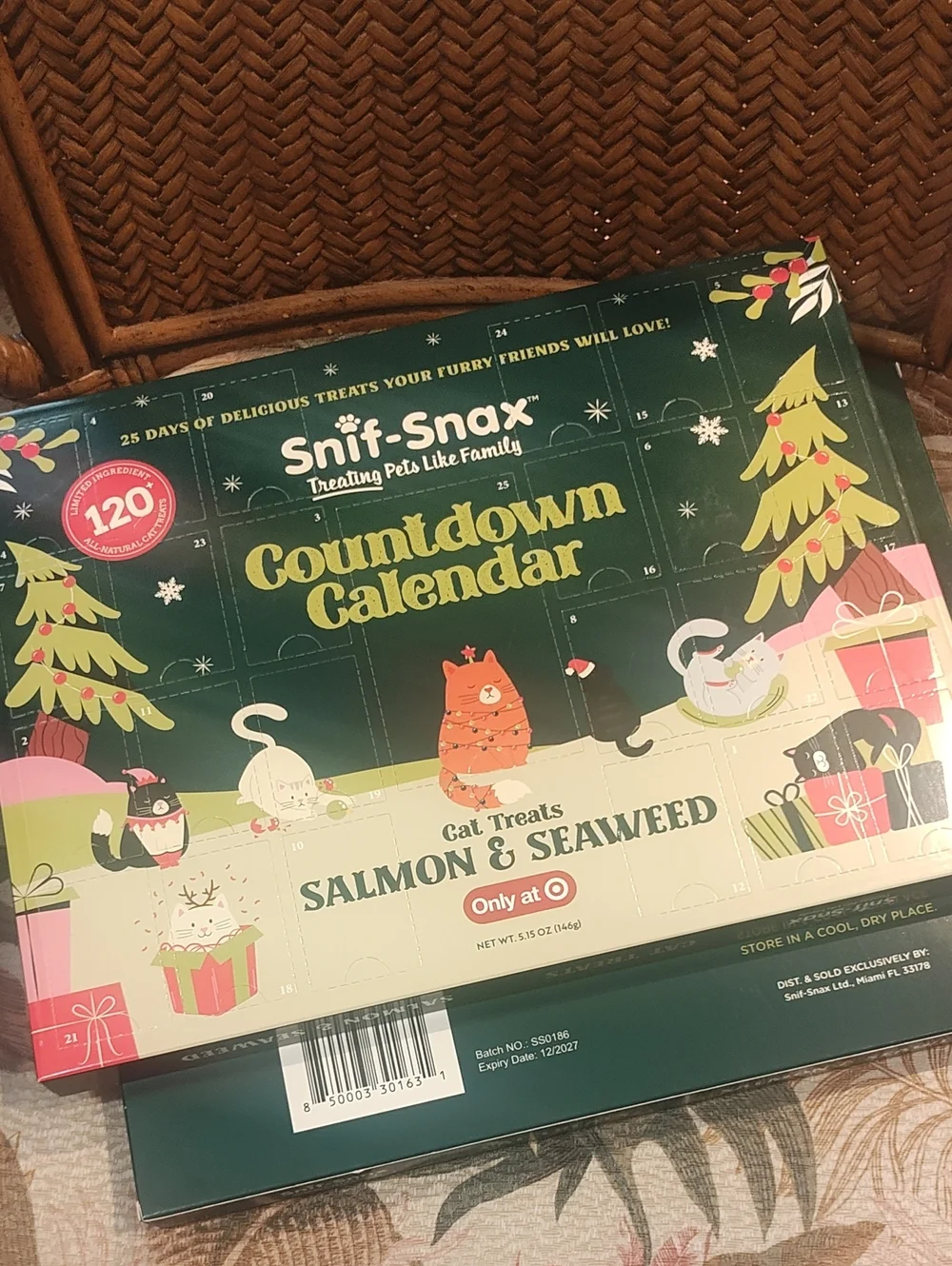 PETS: CAT FEEDER CALENDAR (2)